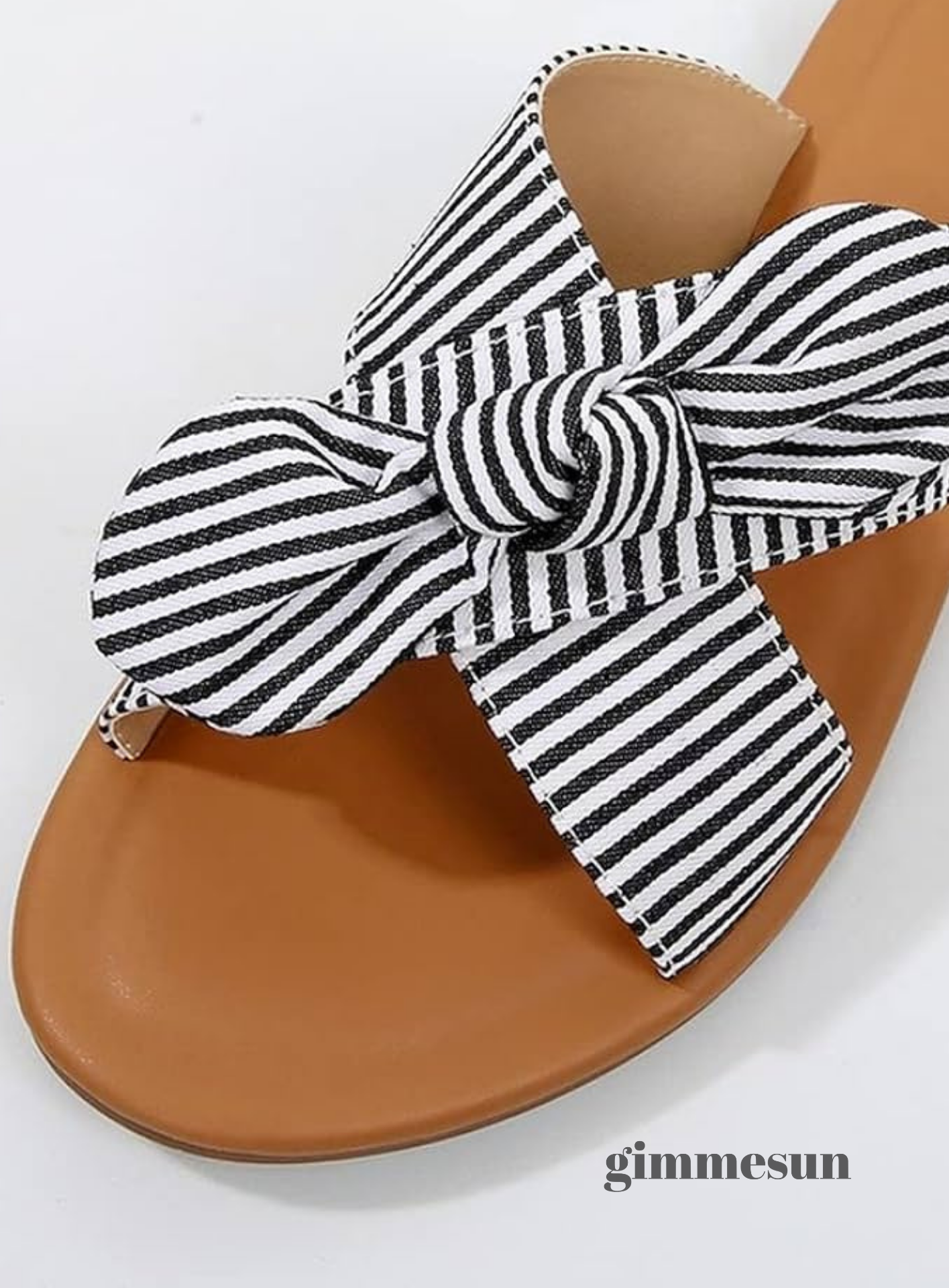 Breeze Bow Hollow-Out Sandals